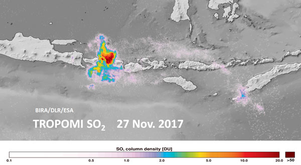 Sentinels monitor volcanic Mount Agung